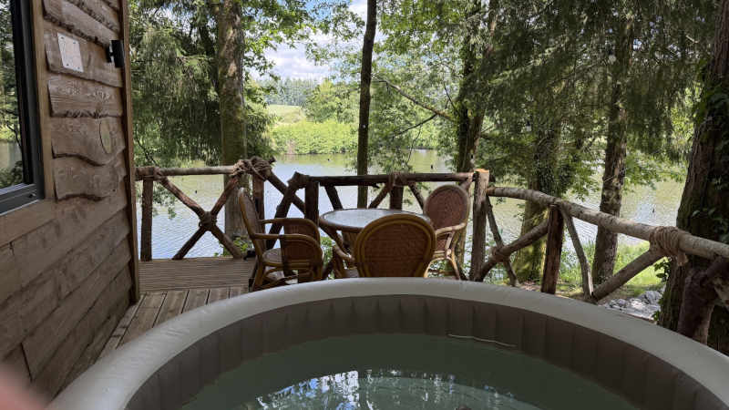 Vieux Lodge Aug26 08