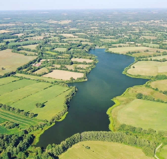 lac de villedon lake